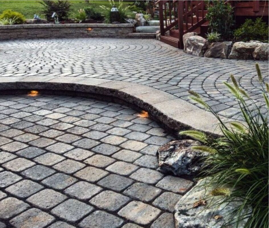 No Limit Sealing - Affordable Driveway Sealing, Interlock Sealing, Garage Ramp Installation, Driveway Extension, Crack Filling, Driveway Painting and Asphalt Maintenance in Vaughan, Richmond Hill, Maple, Markham, Woodbridge, Aurora - interlock sealing and repair