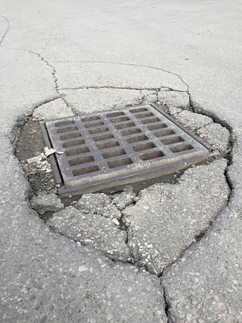 No Limit Sealing - Affordable Driveway Sealing, Interlock Sealing, Garage Ramp Installation, Driveway Extension, Crack Filling, Driveway Painting and Asphalt Maintenance in Vaughan, Richmond Hill, Maple, Markham, Woodbridge, Aurora - Catch Basin Repair 2
