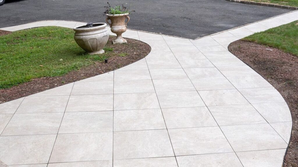 No Limit Sealing - Affordable Driveway Sealing, Interlock Sealing, Garage Ramp Installation, Driveway Extension, Crack Filling, Driveway Painting and Asphalt Maintenance in Vaughan, Richmond Hill, Maple, Markham, Woodbridge, Aurora - Natural Stone Sealing and Restoration of driveways, patios and walkways. Concrete walkway sealing.