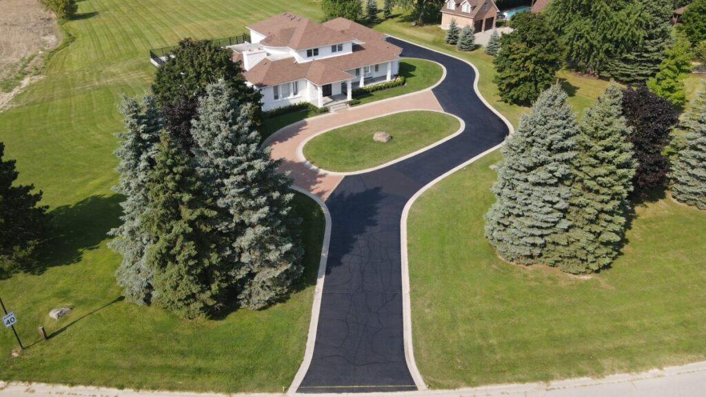 No Limit Sealing - Affordable Driveway Sealing, Interlock Sealing, Garage Ramp Installation, Driveway Extension, Crack Filling, Driveway Painting and Asphalt Maintenance in Vaughan, Richmond Hill, Maple, Markham, Woodbridge, Aurora - The Benefits of Asphalt Driveway Sealing: Long-Lasting Protection and Curb Appeal - Premium Driveway Sealing Service - No Limit Sealing No Limit Sealing - Affordable Driveway Sealing, Interlock Sealing, Garage Ramp Installation, Driveway Extension, Crack Filling, Driveway Painting and Asphalt Maintenance in Vaughan, Richmond Hill, Maple, Markham, Woodbridge, Aurora - The Benefits of Asphalt Driveway Sealing: Long-Lasting Protection and Curb Appeal - Premium Driveway Sealing Service