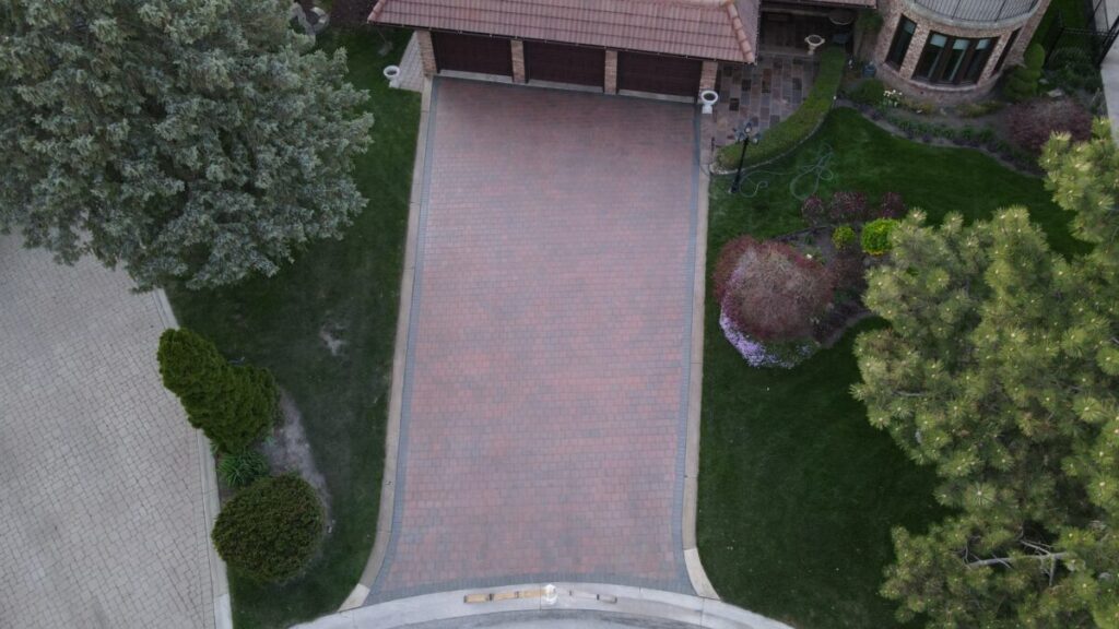 Interlock Driveway Sealing and Repair from No Limit Sealing - Affordable Driveway Sealing, Interlock Sealing, Garage Ramp Installation, Driveway Extension, Crack Filling, Driveway Painting and Asphalt Maintenance in Toronto, Vaughan, Richmond Hill, Maple, Markham, Woodbridge, Aurora, King City, Newmarket and GTA - No Limit Sealing Interlock Driveway Sealing and Repair from No Limit Sealing