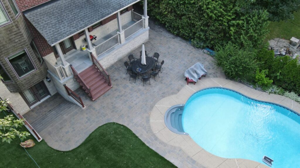 Interlock Driveway Sealing and Repair from No Limit Sealing - Affordable Driveway Sealing, Interlock Sealing, Garage Ramp Installation, Driveway Extension, Crack Filling, Driveway Painting and Asphalt Maintenance in Toronto, Vaughan, Richmond Hill, Maple, Markham, Woodbridge, Aurora, King City, Newmarket and GTA - No Limit Sealing Interlock Driveway Sealing and Repair from No Limit Sealing